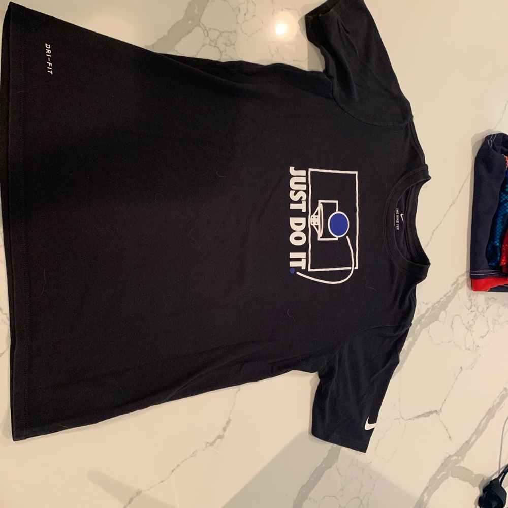 Nike T Shirt